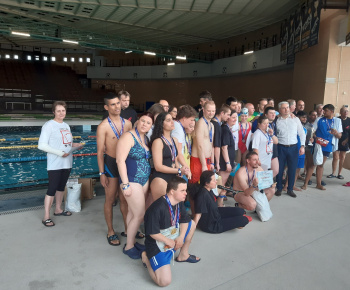 Aktuality / Medzinárodné plavecké preteky  - foto