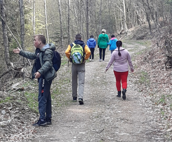 Aktuality / Turistická jarná vychádzka - foto